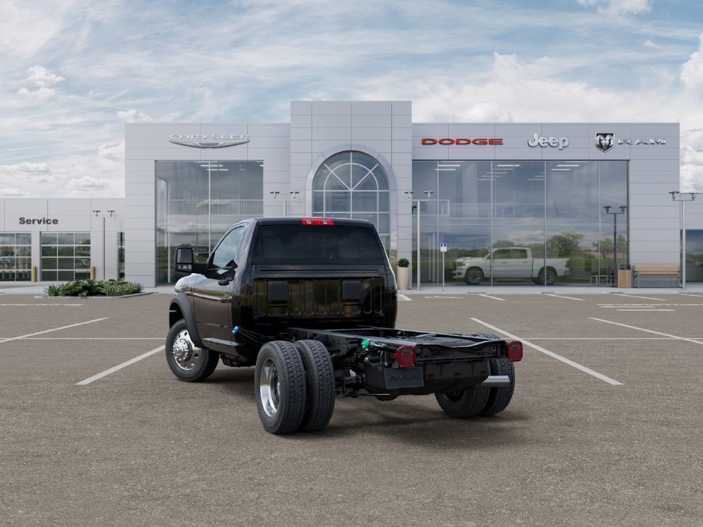 New 2026 RAM 4500 Tradesman AWD/4WD image 3