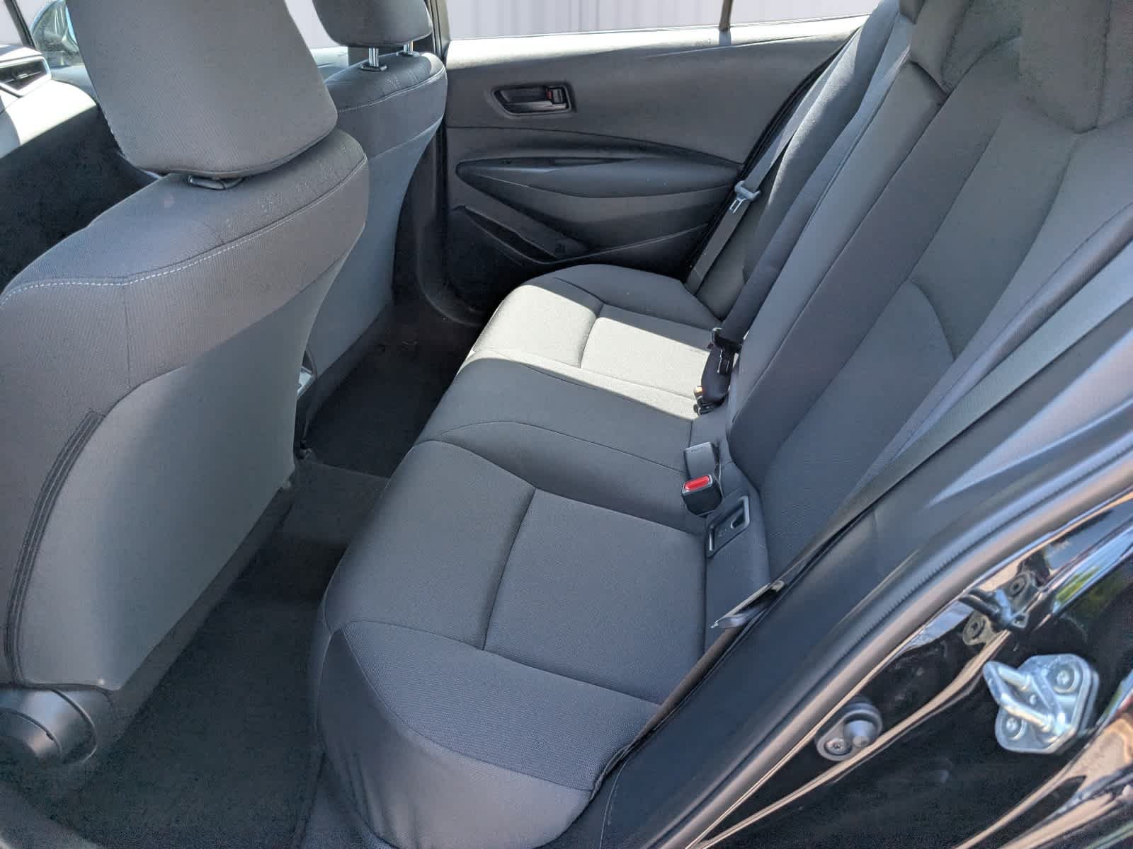 Used 2025 Toyota Corolla LE w/ LE Premium Package FWD image 11