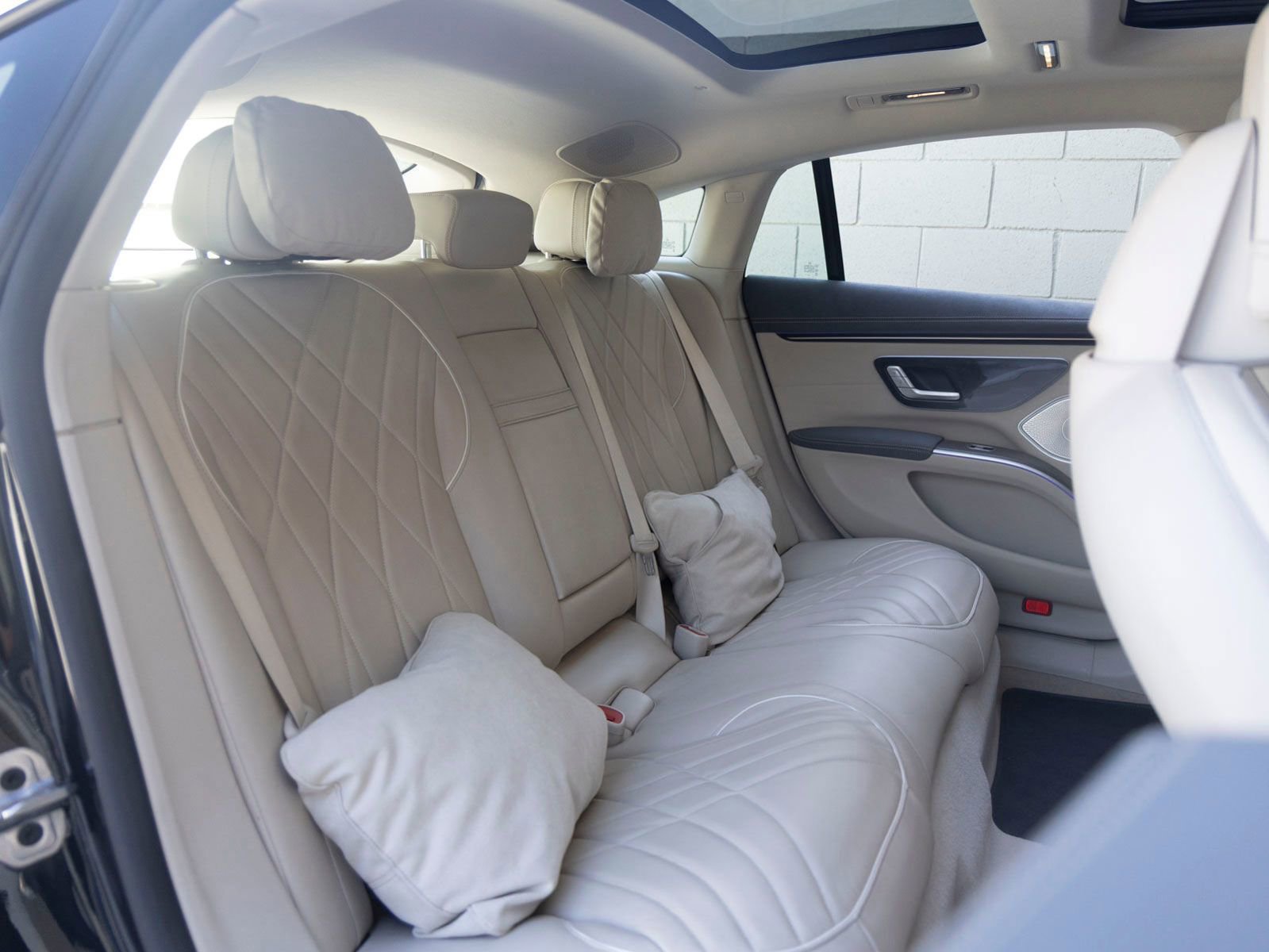 Used 2023 Mercedes-Benz EQS 580 4MATIC Sedan image 23