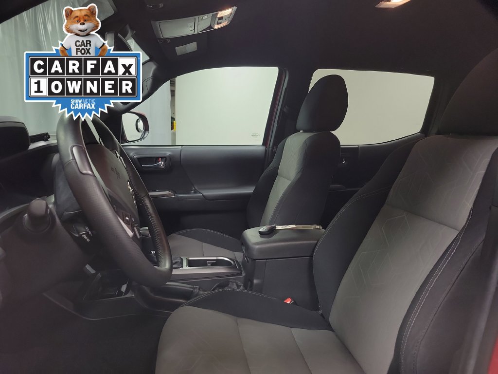 Used 2022 Toyota Tacoma TRD Sport AWD/4WD image 18