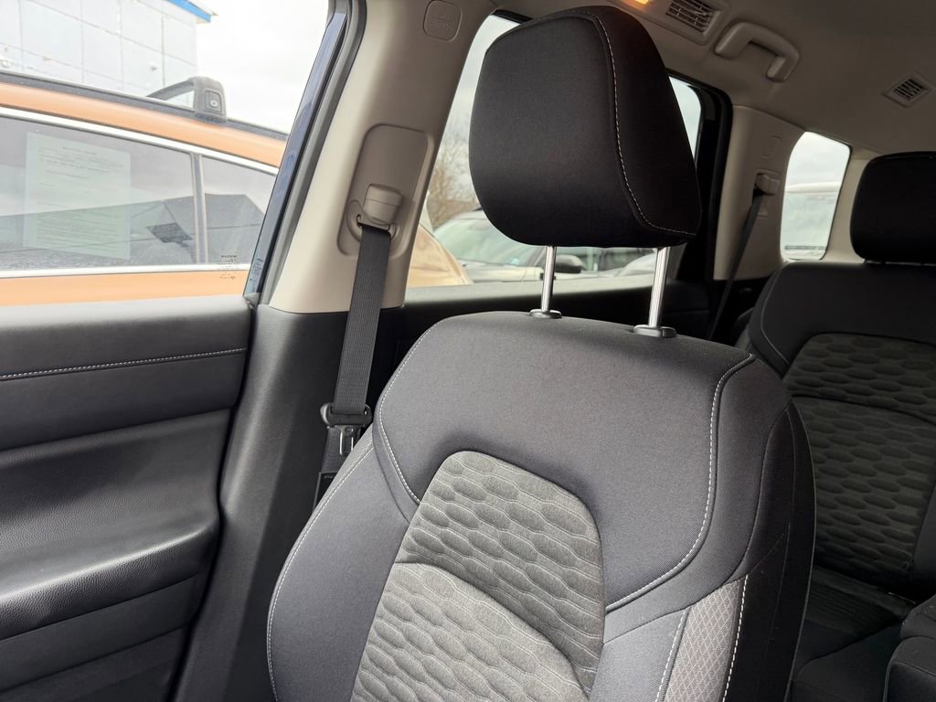 Used 2024 Nissan Pathfinder SV AWD/4WD image 24