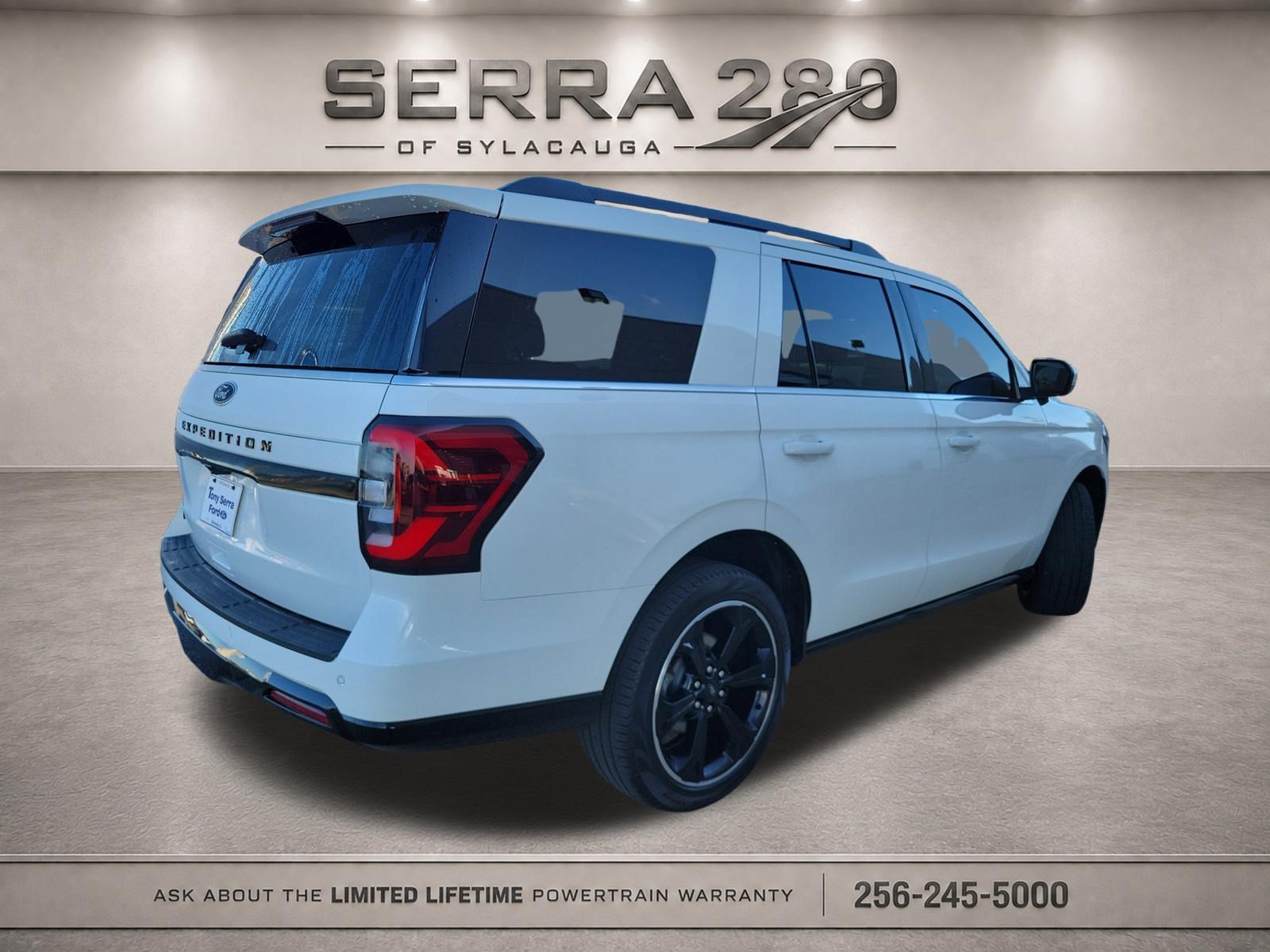 Used 2024 Ford Expedition Limited RWD image 5