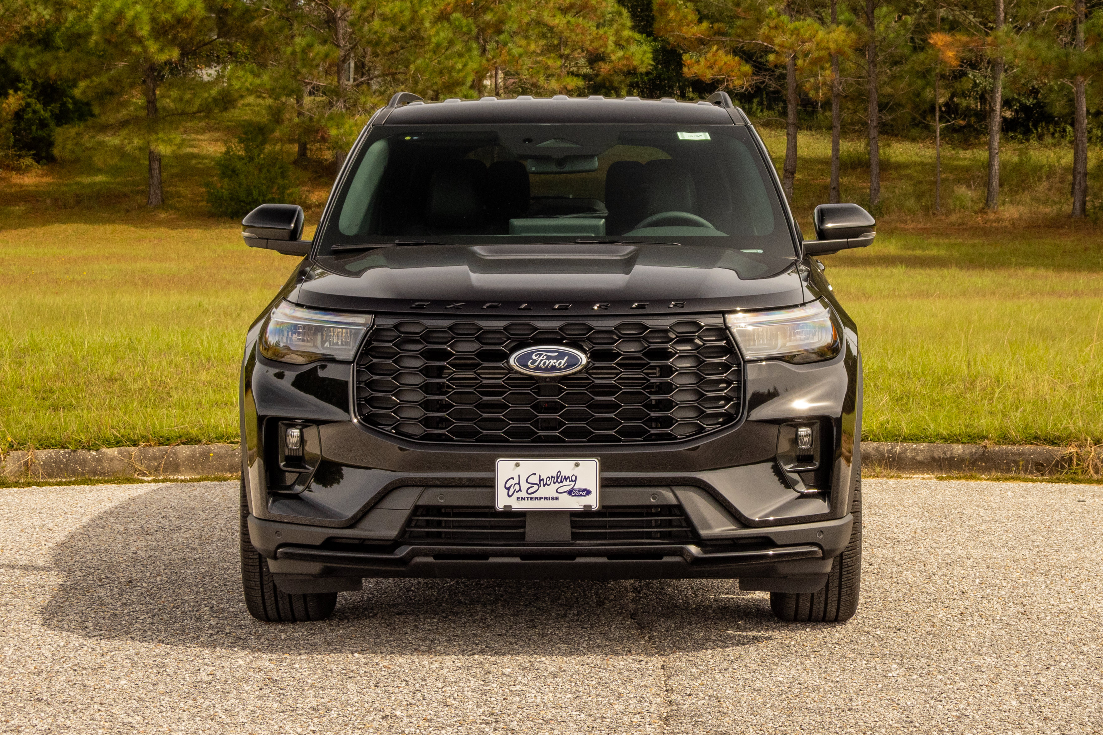 New 2026 Ford Explorer ST-Line w/ ST-Line Street Pack RWD image 2