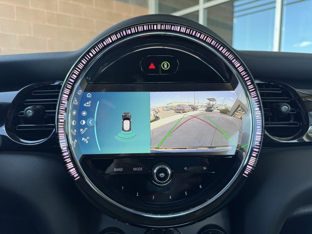 Used 2024 MINI Cooper 2-Door Hardtop FWD image 19