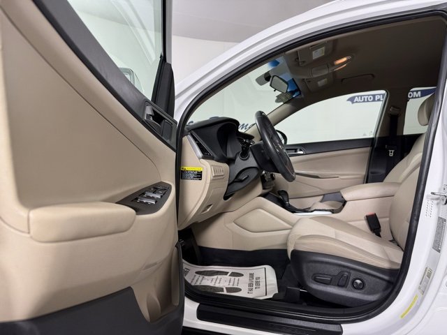 Used 2017 Hyundai Tucson Sport w/ Cargo Package image 10