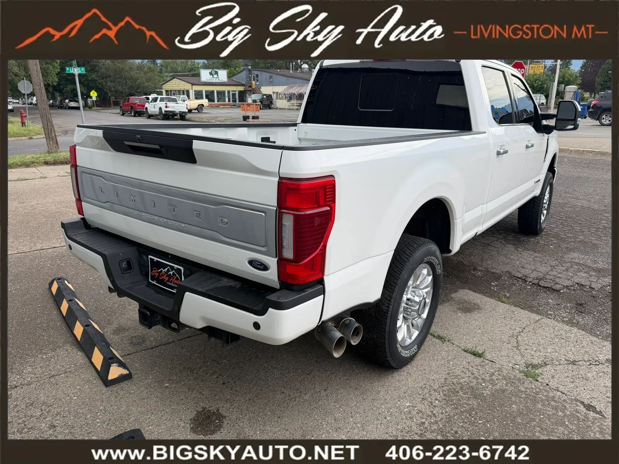 Used 2022 Ford F350 Limited w/ FX4 Off-Road Package AWD/4WD image 8