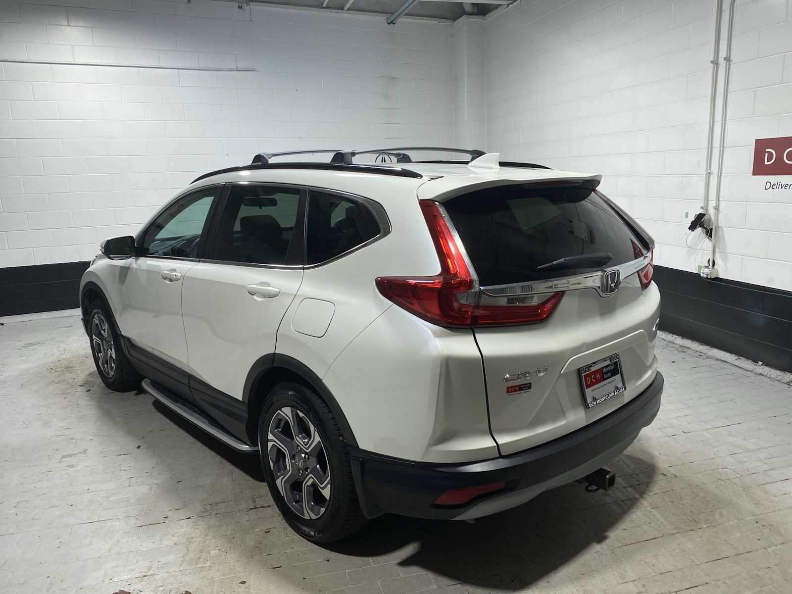 Used 2018 Honda CR-V EX image 4