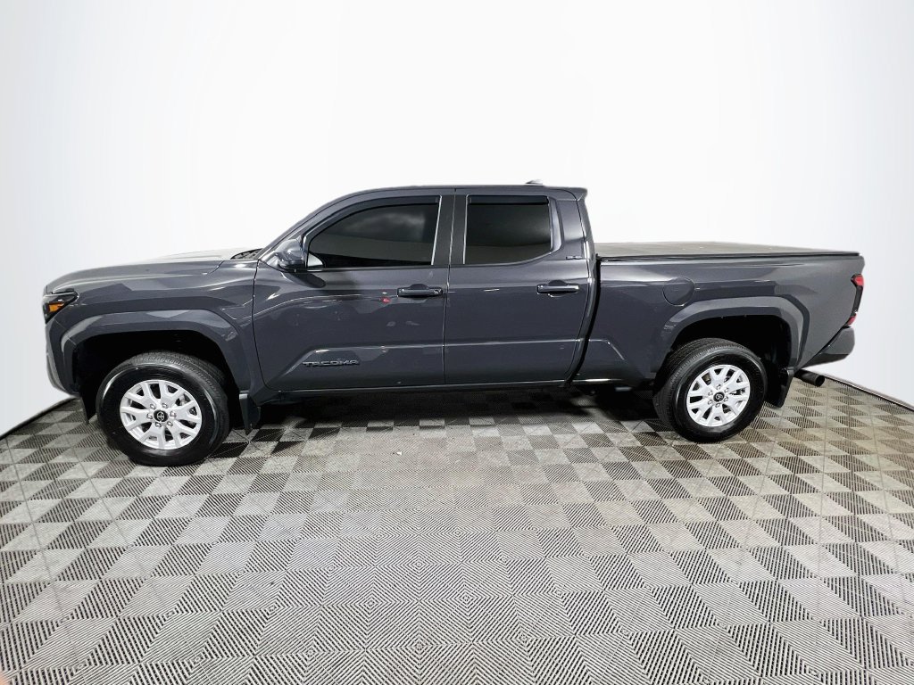 Certified 2026 Toyota Tacoma SR5 AWD/4WD image 4