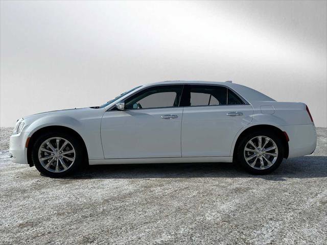 Used 2015 Chrysler 300 C w/ Light Group image 6