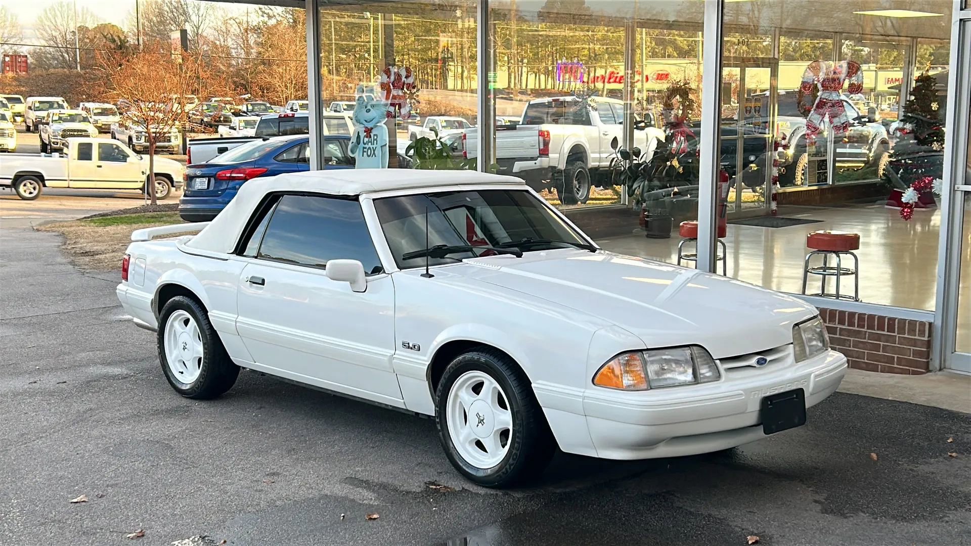 Used 1993 Ford Mustang LX RWD image 8