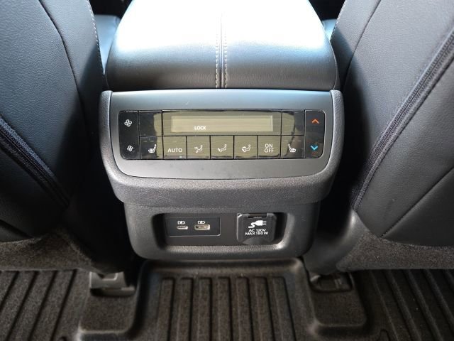 Used 2023 Nissan Pathfinder SL image 50