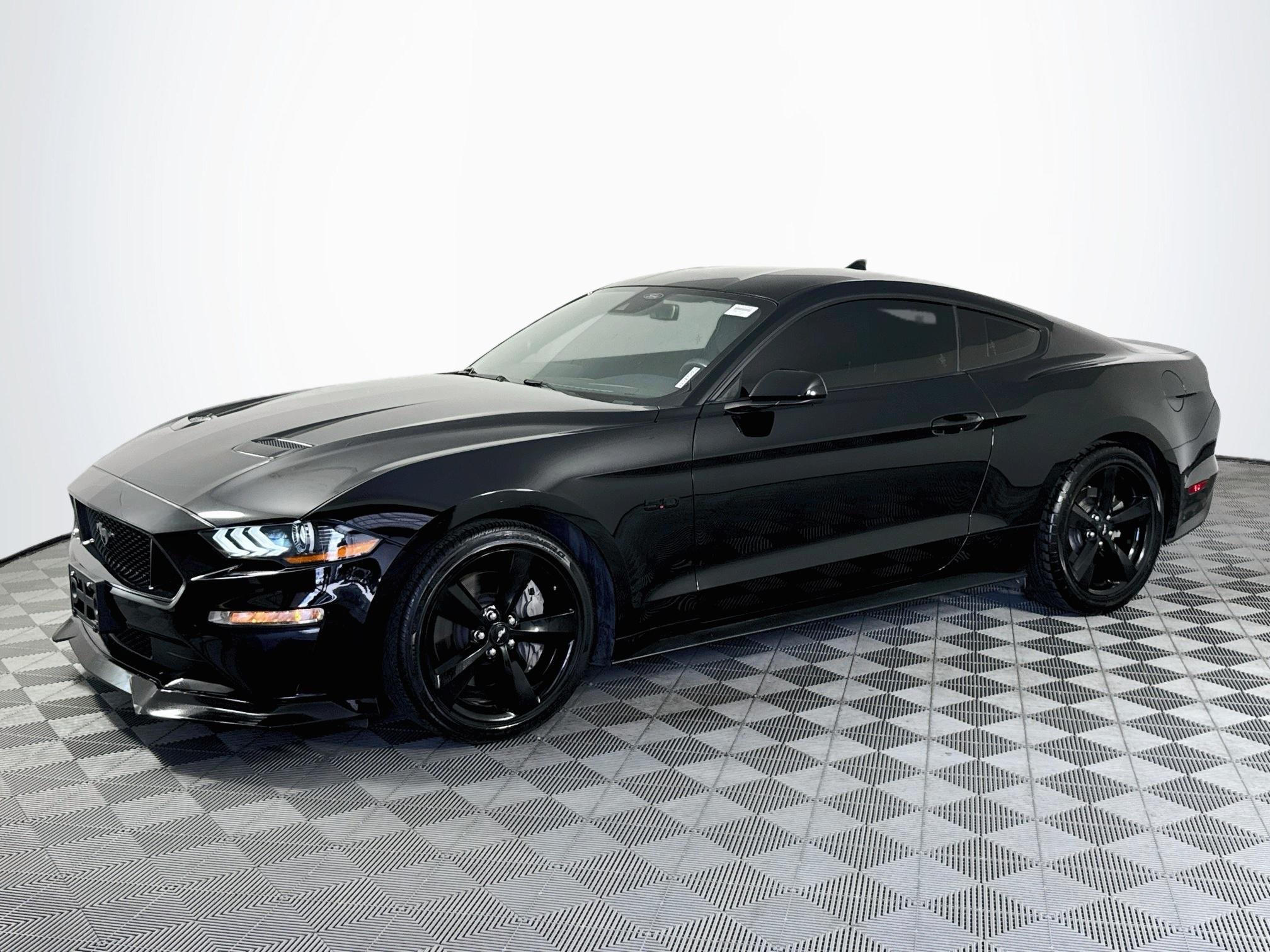 Used 2021 Ford Mustang GT w/ Equipment Group 301A RWD image 4