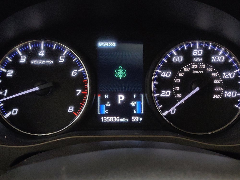 Used 2014 Mitsubishi Outlander GT AWD/4WD image 23