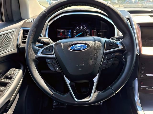 Used 2020 Ford Edge Titanium w/ Class II Trailer Tow Package AWD/4WD image 25