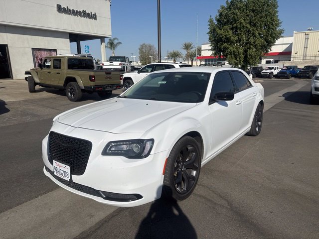 Used 2022 Chrysler 300 Touring w/ Sport Appearance Package RWD image 1