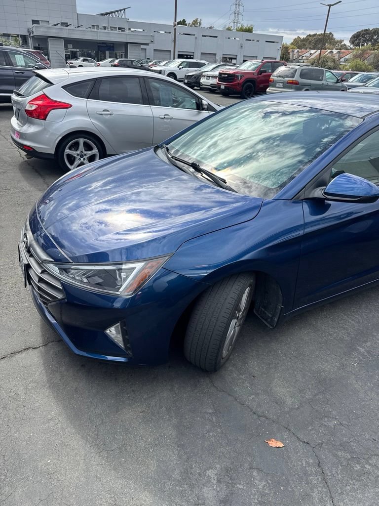 Used 2020 Hyundai Elantra SEL w/ Cargo Package (C1) FWD image 2