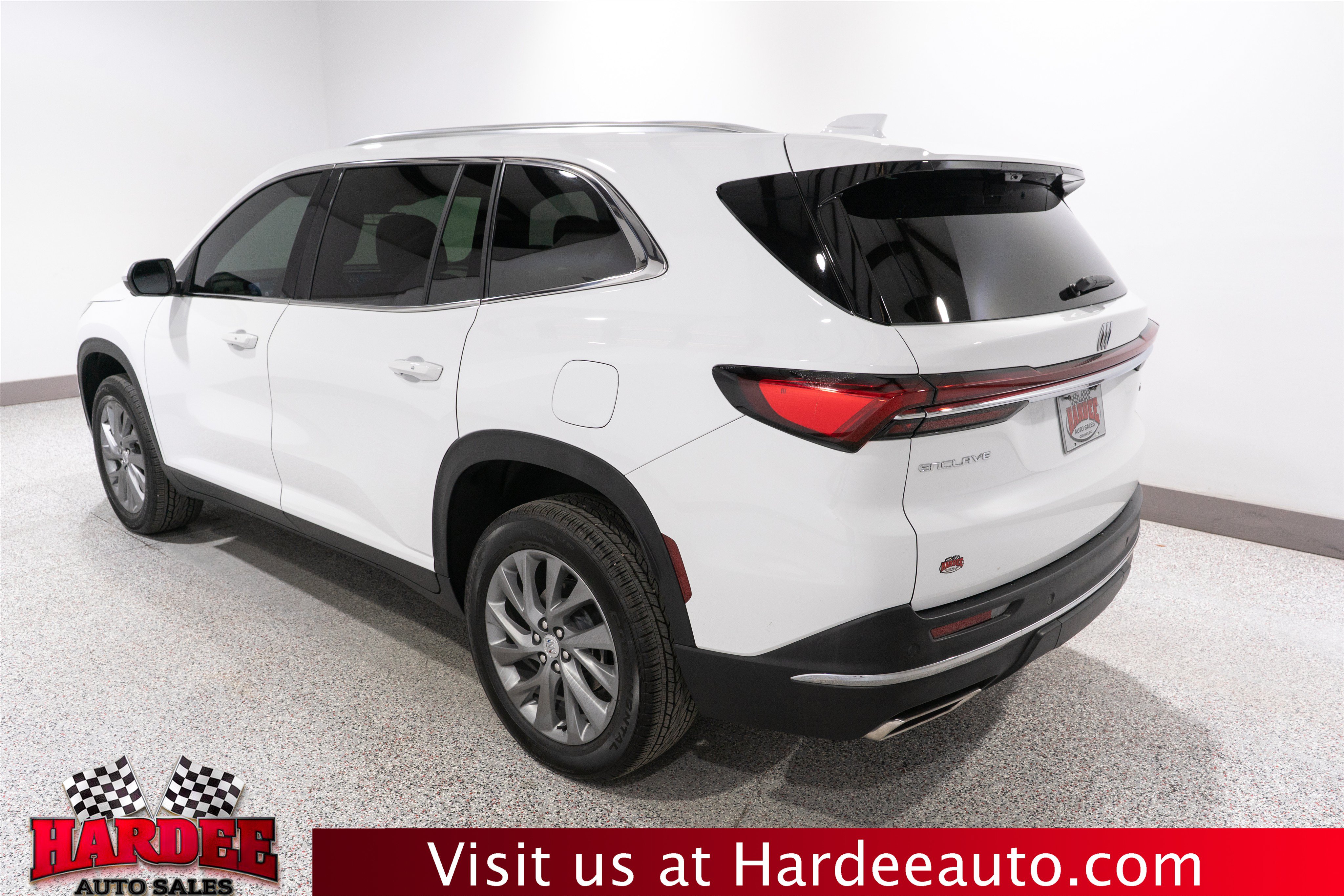Used 2026 Buick Enclave Preferred w/ Power Package FWD image 3