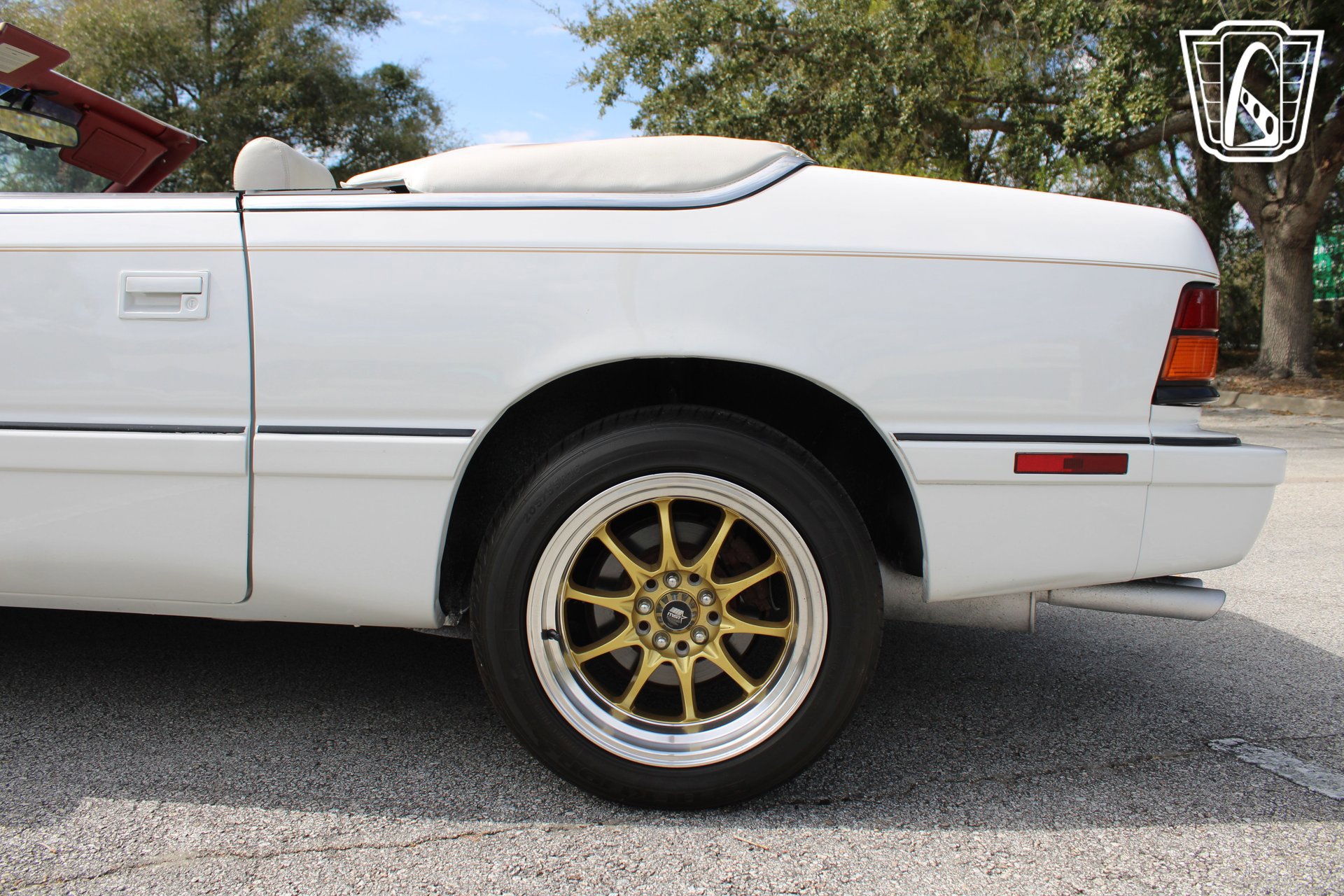 Used 1994 Chrysler LeBaron GTC FWD image 29