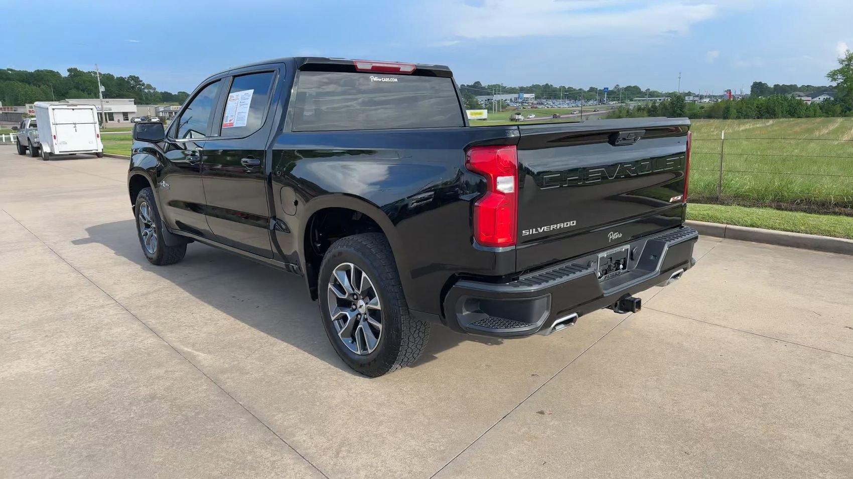 Used 2025 Chevrolet Silverado 1500 RST w/ Z71 Off-Road Package AWD/4WD image 7