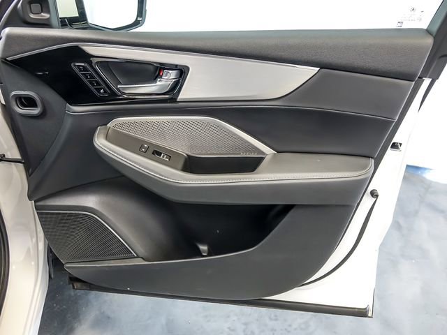 Used 2023 Acura MDX SH-AWD w/ Technology Package image 34