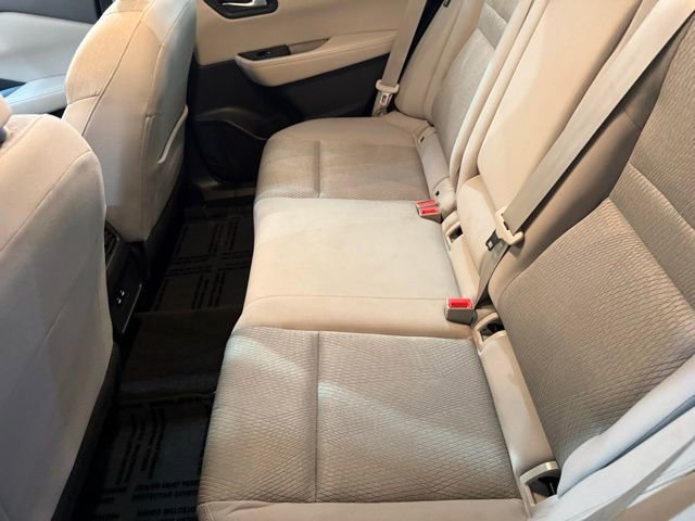 Certified 2025 Nissan Rogue SV image 28