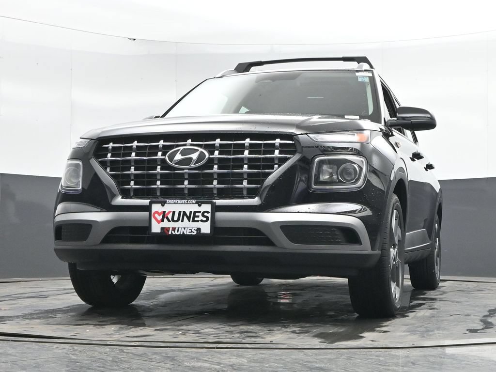 New 2026 Hyundai Venue SEL FWD image 42