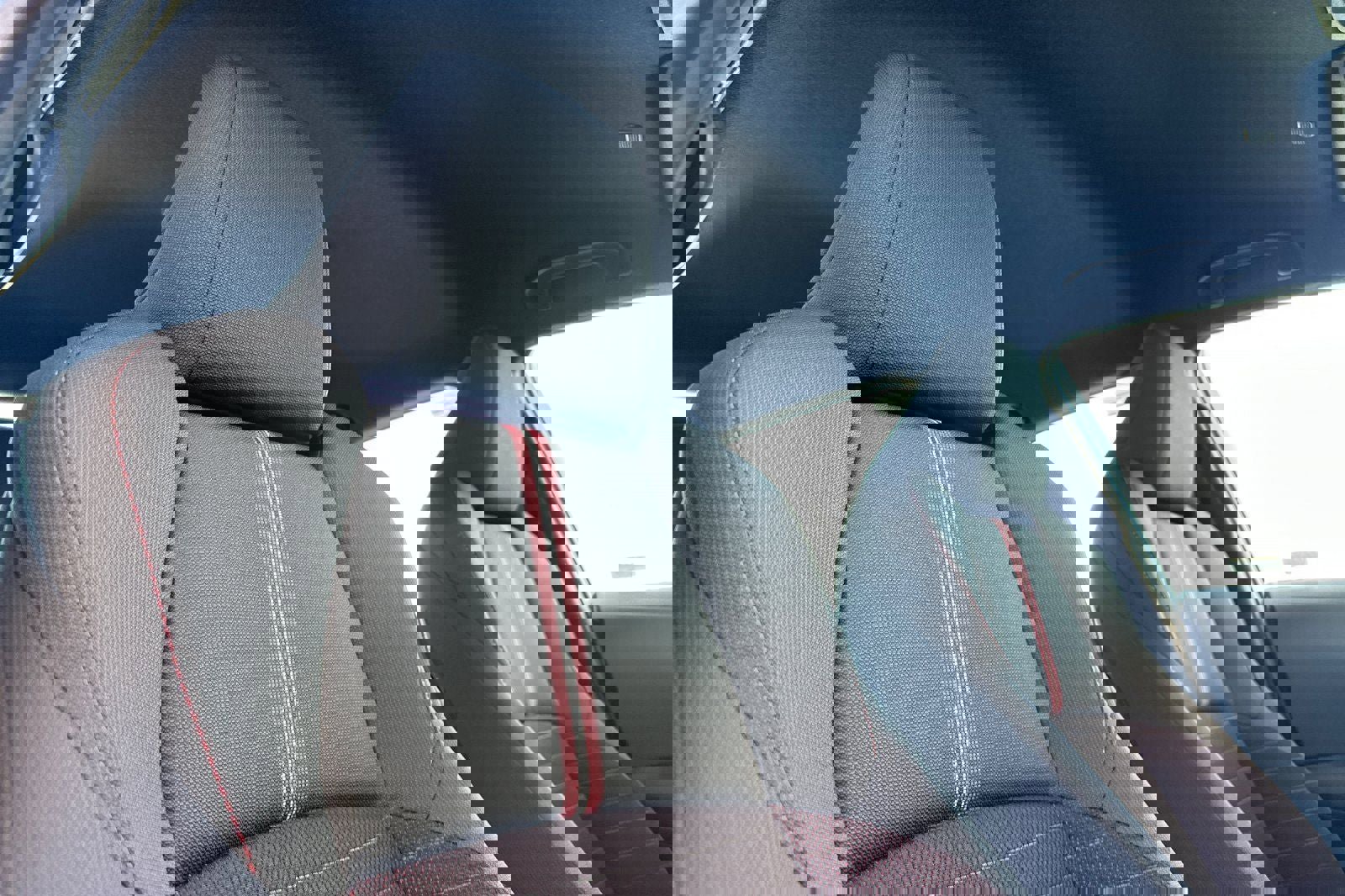 New 2026 Toyota Corolla SE image 18