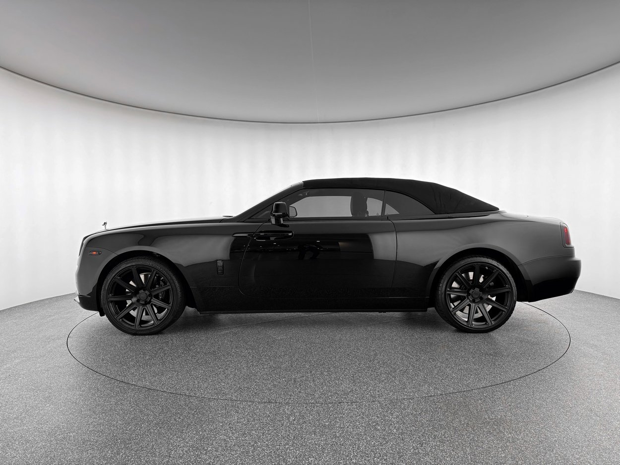 Used 2016 Rolls-Royce Dawn image 11