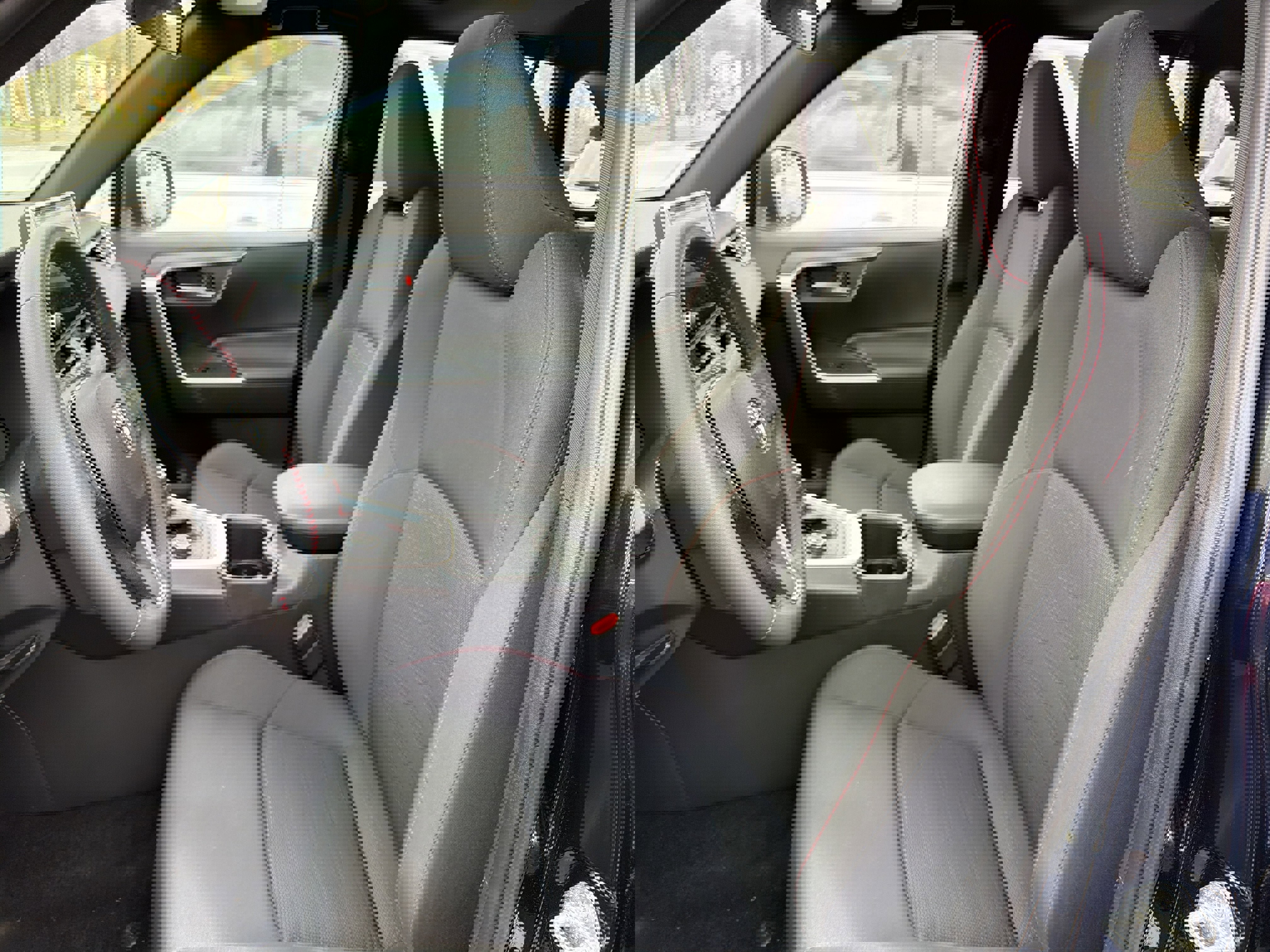 Used 2024 Toyota RAV4 SE w/ Weather & Moonroof Package image 10