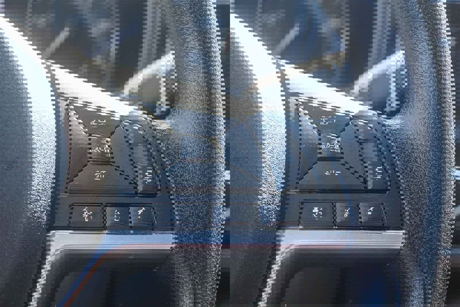 Used 2021 Nissan Kicks SV image 33