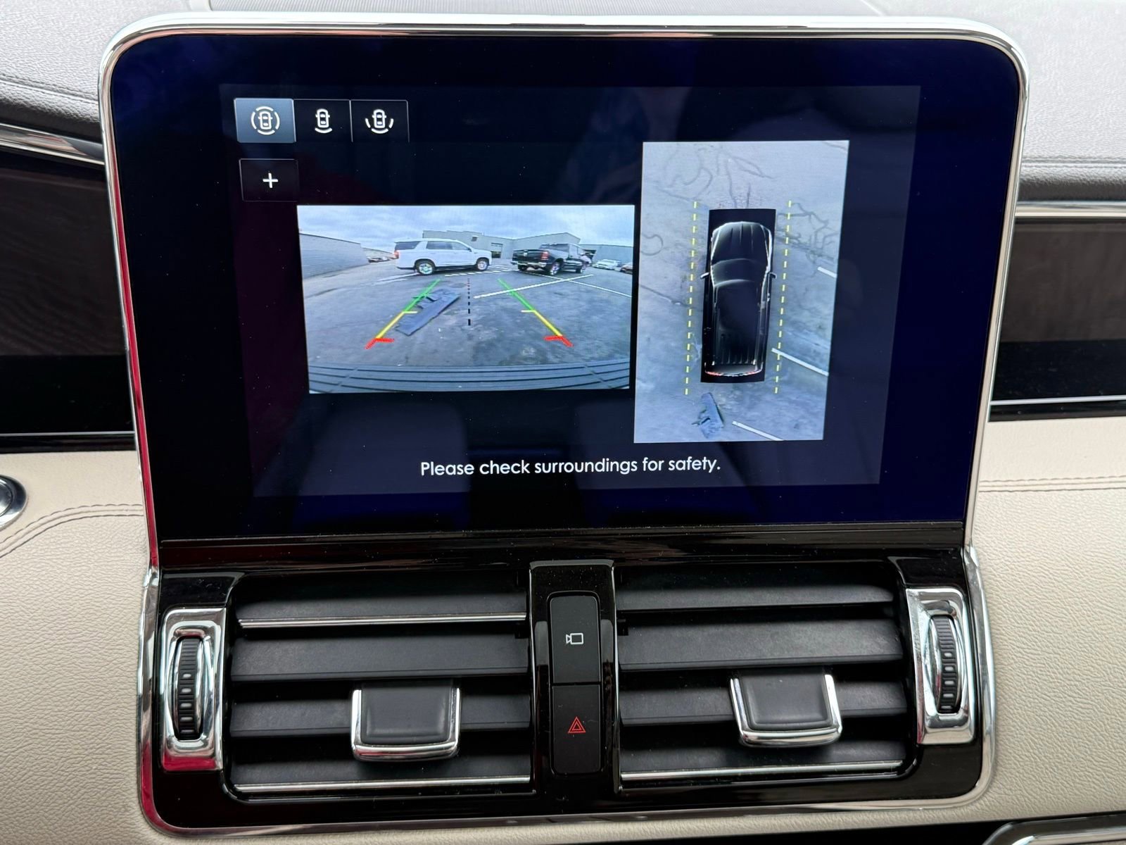Used 2020 Lincoln Navigator Reserve w/ Luxury Package image 43