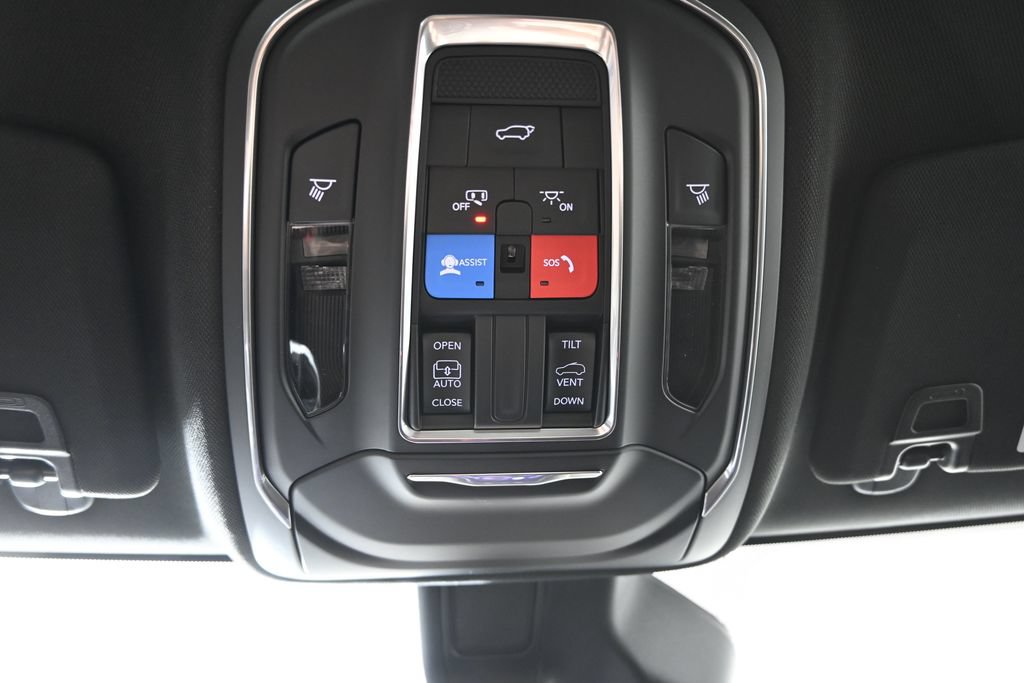 Used 2026 Jeep Grand Cherokee Laredo X AWD/4WD image 34