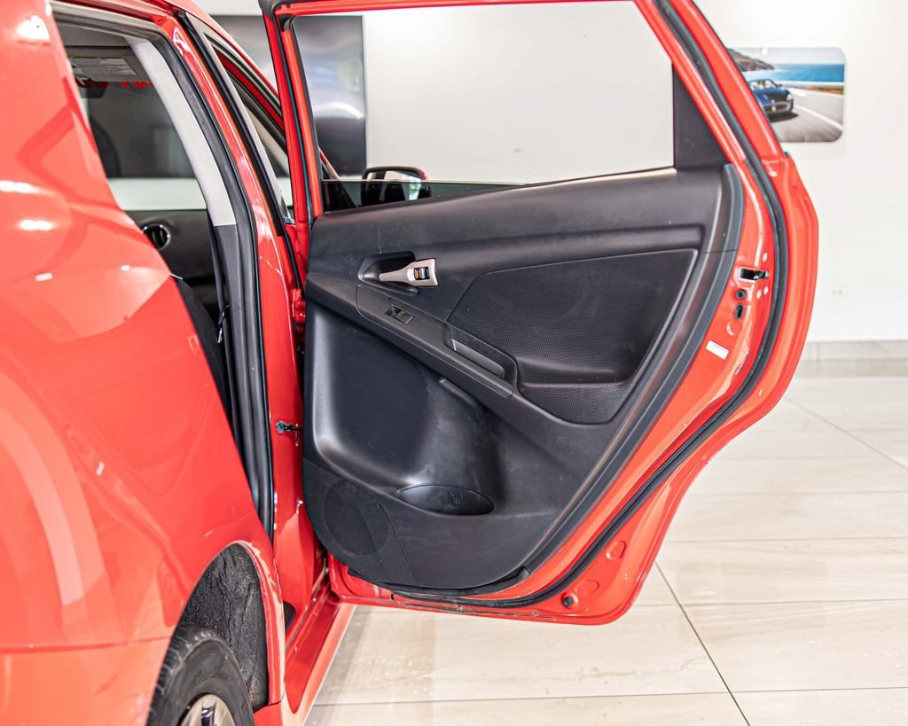 Used 2009 Toyota Matrix FWD image 32