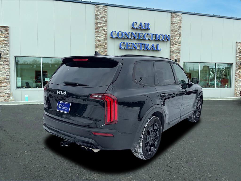 Used 2022 Kia Telluride EX w/ EX Premium Package image 3