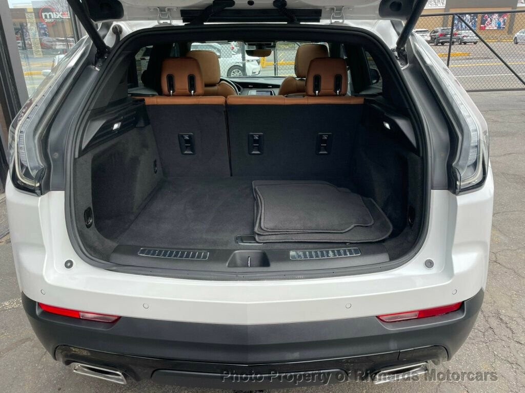 Used 2023 Cadillac XT4 Sport w/ LPO, Onyx Lite Package image 20