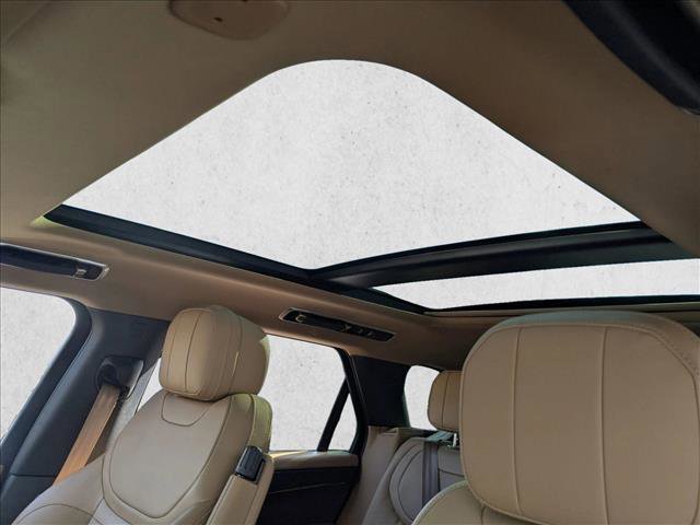 Used 2023 Land Rover Range Rover Sport SE image 16