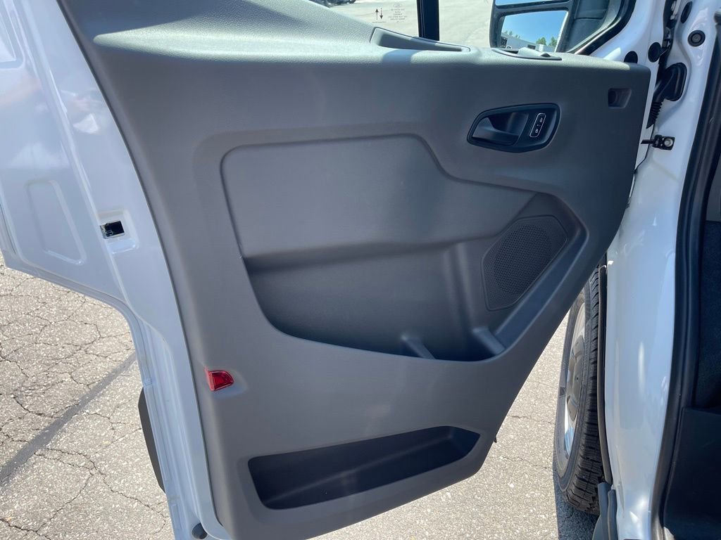 New 2025 Ford Transit 250 148 Medium Roof w/ Load Area Protection Package image 13