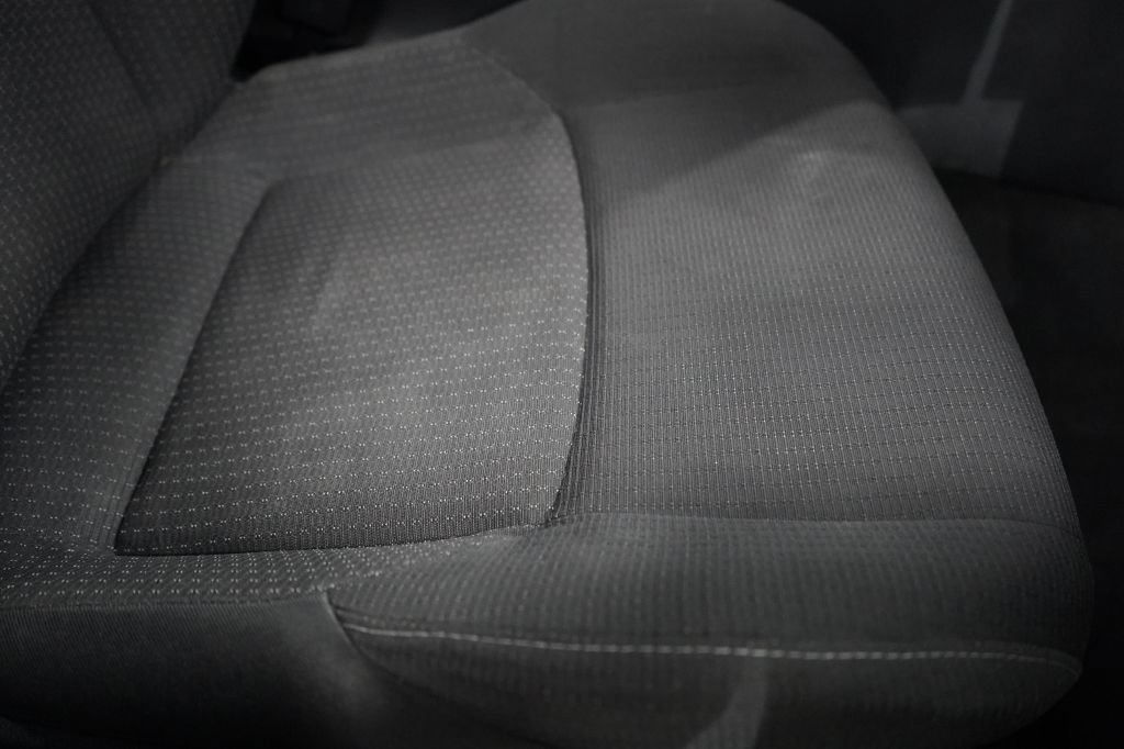 Used 2019 Toyota C-HR LE FWD image 29