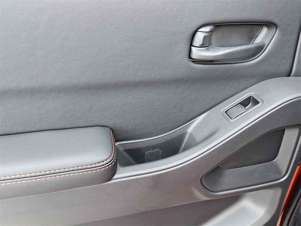 New 2026 Nissan Frontier PRO-4X w/ Pro-4x Convenience Package image 4