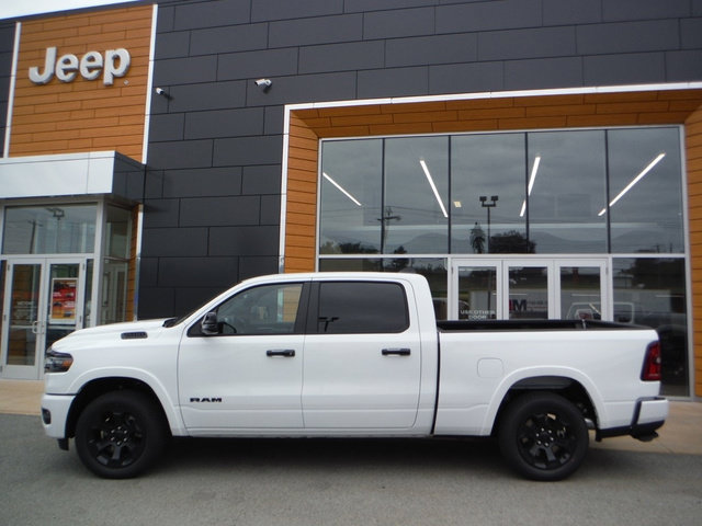 New 2027 RAM 1500 4x4 Crew Cab image 2