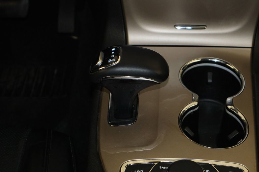 Used 2014 Jeep Grand Cherokee Summit image 11