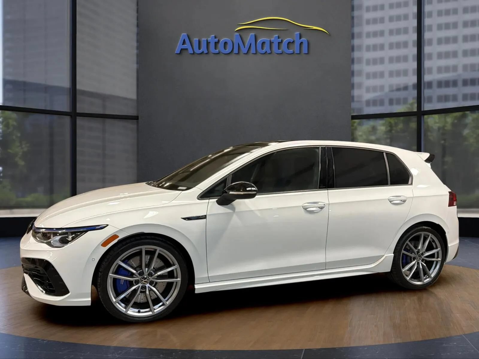 Used 2024 Volkswagen Golf R AWD/4WD image 5