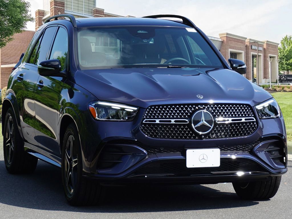 Certified 2025 Mercedes-Benz GLE 350 4MATIC image 3