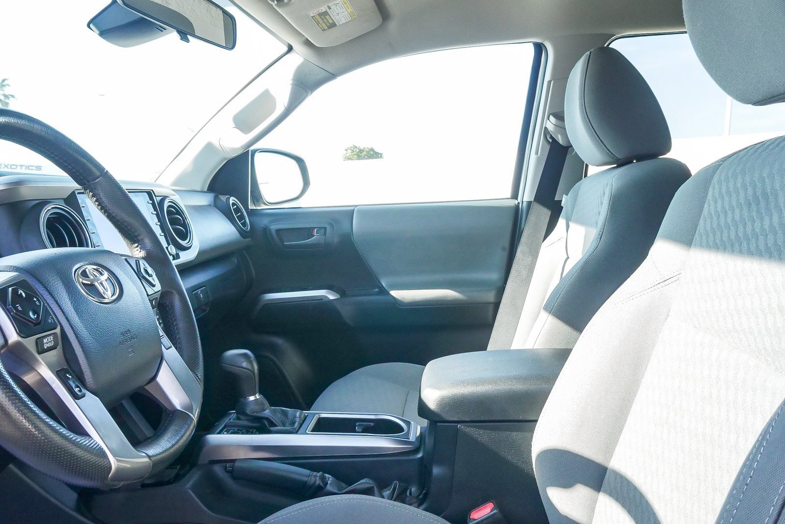 Used 2020 Toyota Tacoma SR5 image 17