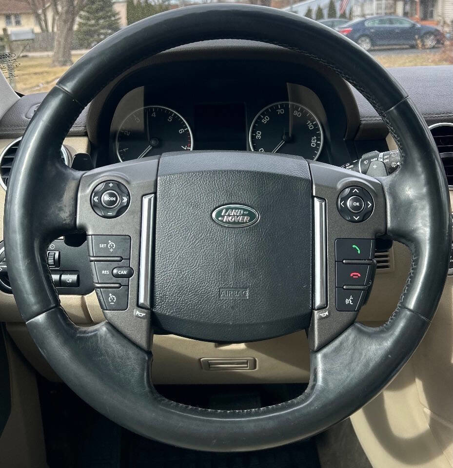 Used 2015 Land Rover LR4 HSE image 11