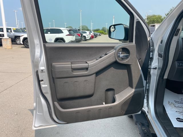 Used 2015 Nissan Xterra PRO-4X w/ Pro-4x Leather Package AWD/4WD image 20