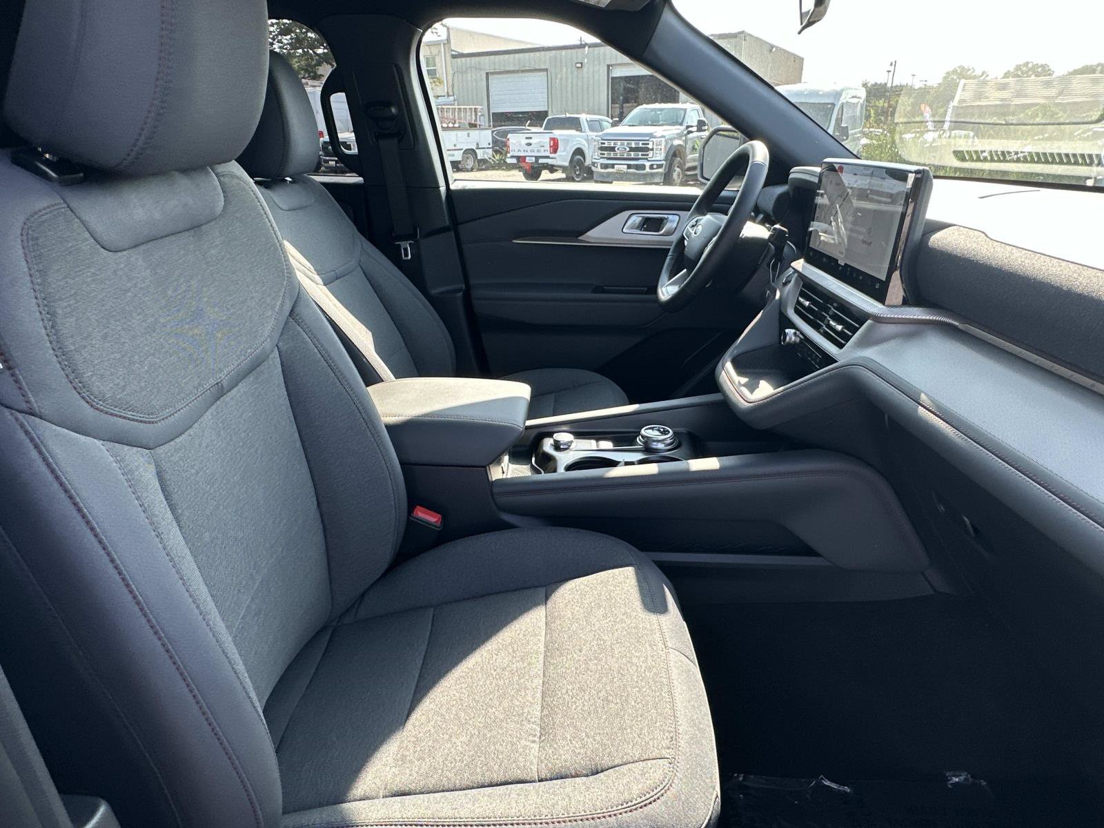 New 2027 Ford Explorer Active AWD/4WD image 31