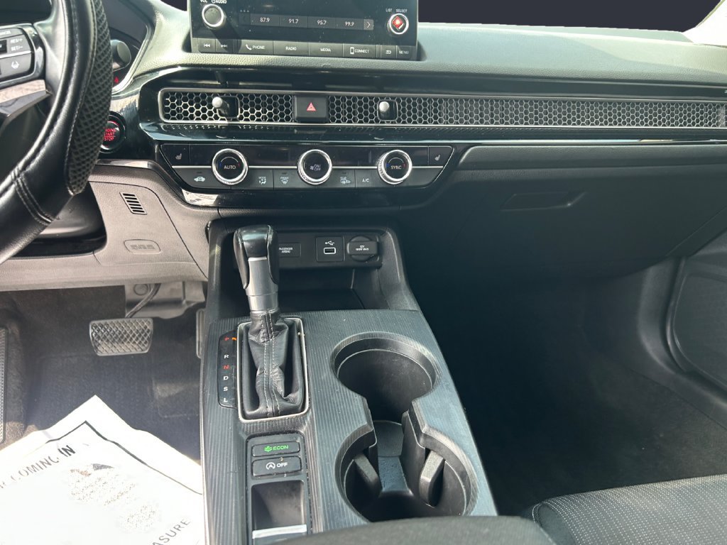Used 2022 Honda Civic EX image 11