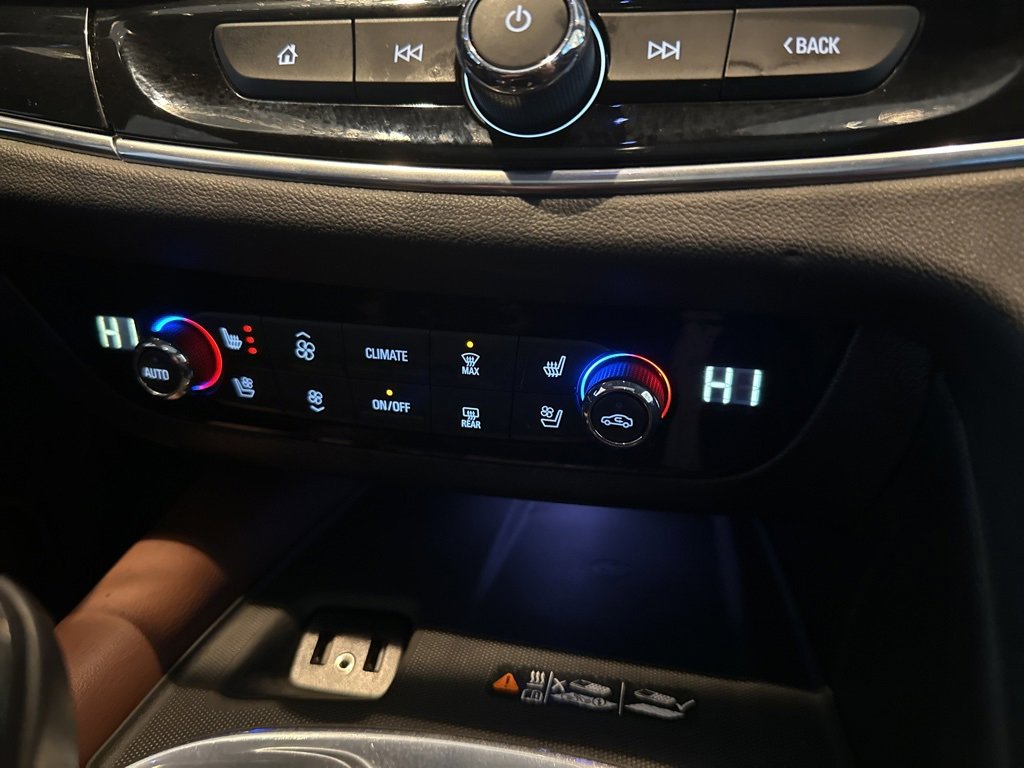 Used 2019 Buick Enclave Avenir w/ Avenir Technology Package image 25