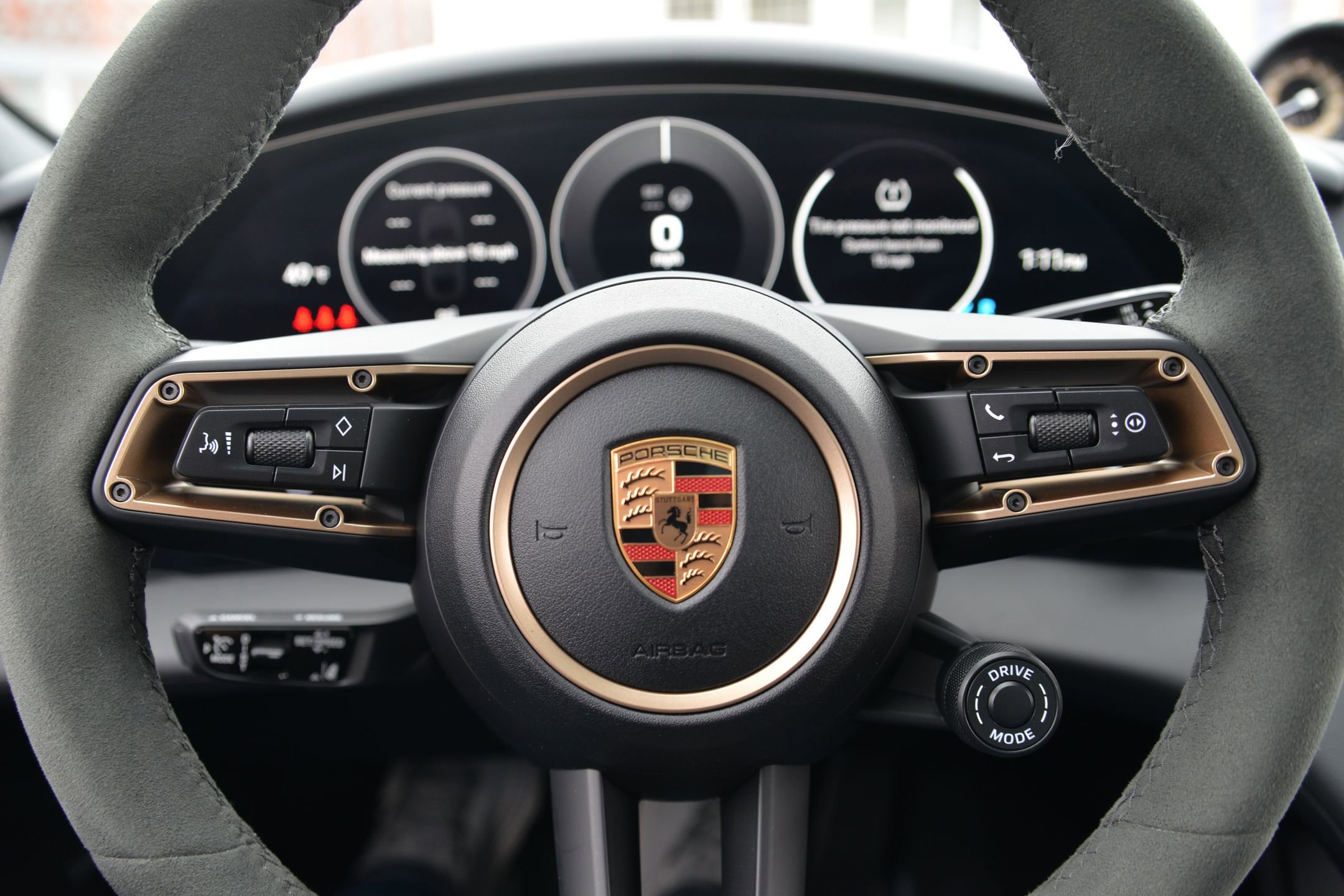 Certified 2025 Porsche Taycan 4S image 31